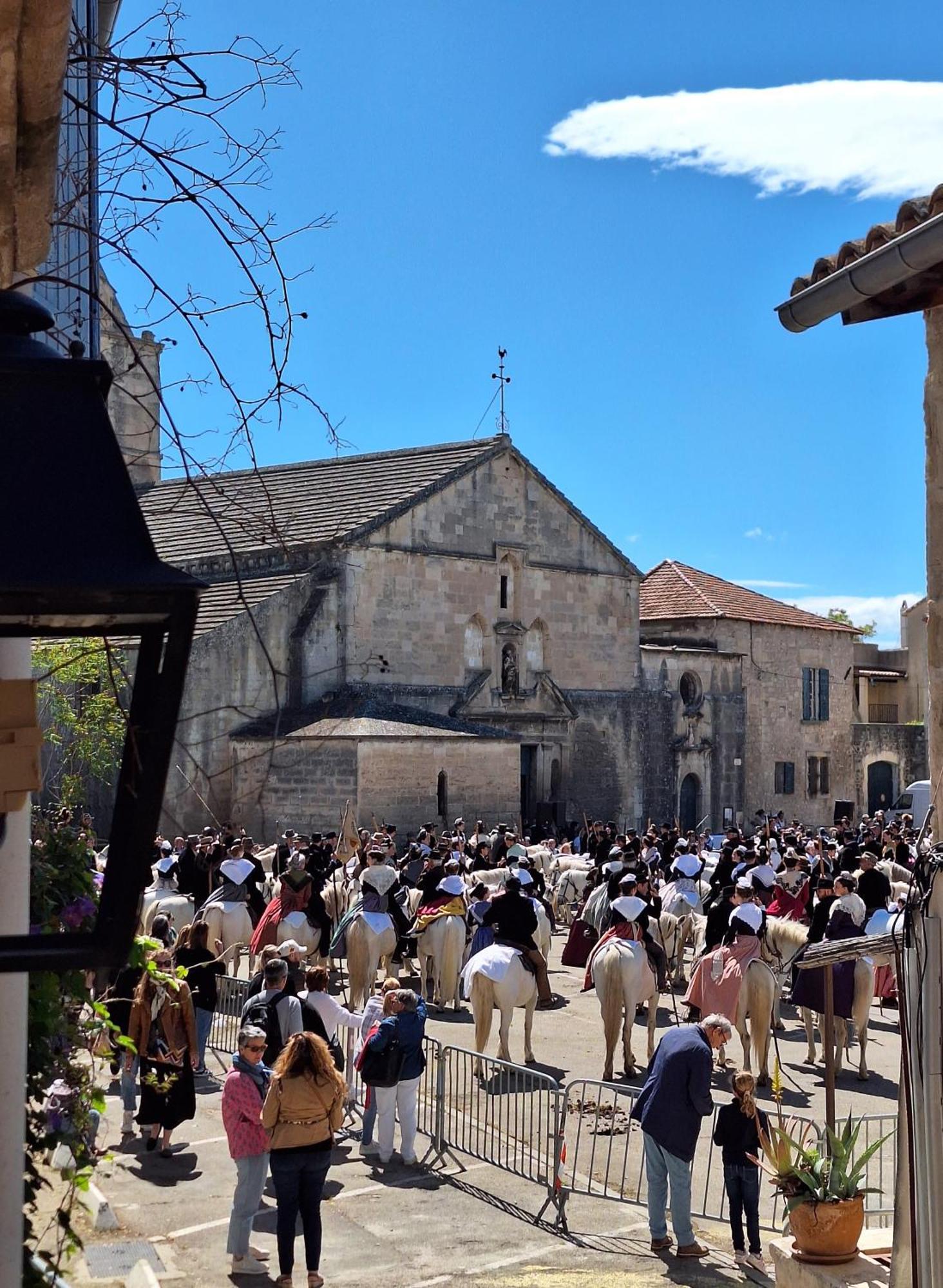 La Garriguette Appart Centre Historique Calme Climatise 6 Couchages Арль Экстерьер фото